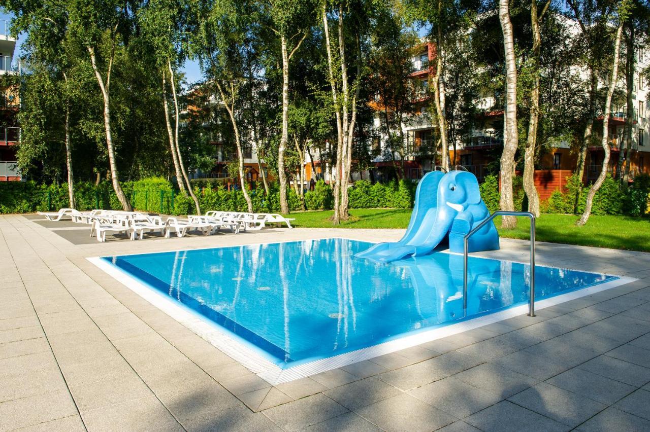 Blue Mare Black Deer Polanki 350 M Baltic See Kolobrzeg Dış mekan fotoğraf
